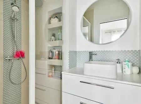 Appartement Paris9 *